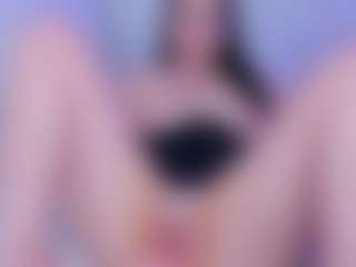 Live cam show with emilyy01 - Glasses on Camsoda
