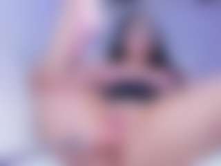 Live cam show with emilyy01 - Shaved on AdultVida.com