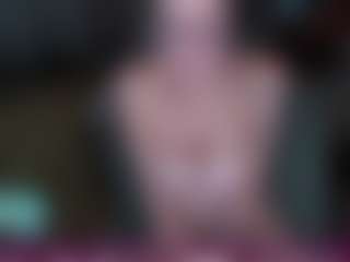 Live cam show with Plantbabeee - Skinny on boobsie.com