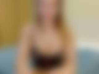 Live cam show with samantamoons - Blue Eyes on dropp.cam