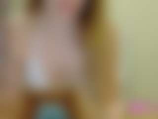 samantamoons MILF webcam performer live streaming