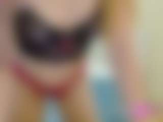 samantamoons MILF webcam performer live streaming