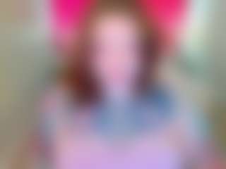 Live cam show with YourGift - Green Eyes on StripNow