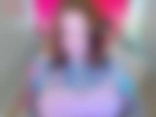 Live cam show with YourGift - Green Eyes on Chatstar