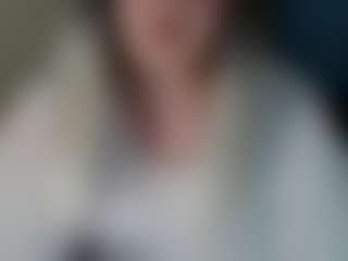 Live cam show with EvaMiron - Average on CamwithHer