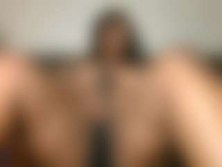 Yourthickgyal's Live Sex Cam Show