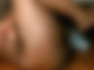 Yourthickgyal's Live Sex Cam Show