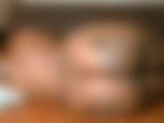 Yourthickgyal's Live Sex Cam Show