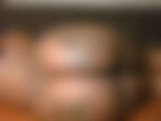 Yourthickgyal's Live Sex Cam Show