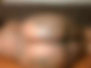 Yourthickgyal's Live Sex Cam Show