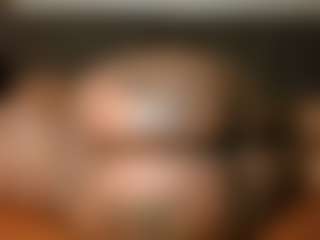 Yourthickgyal's Live Sex Cam Show
