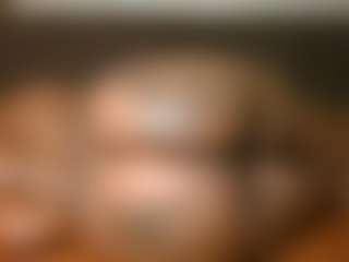 Yourthickgyal's Live Sex Cam Show
