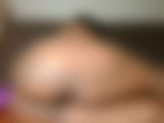 Yourthickgyal's Live Sex Cam Show
