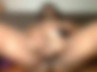 Yourthickgyal's Live Sex Cam Show
