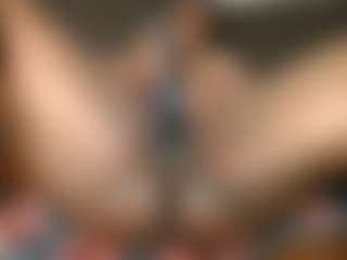 Yourthickgyal's Live Sex Cam Show