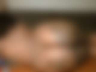 Yourthickgyal's Live Sex Cam Show