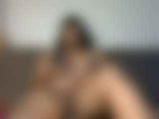 Yourthickgyal's Live Sex Cam Show