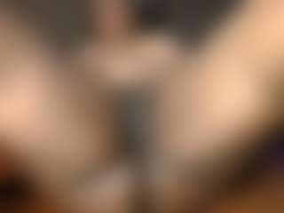 Yourthickgyal's Live Sex Cam Show