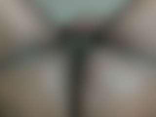 Yourthickgyal's Live Sex Cam Show