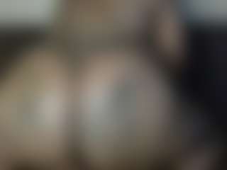 Yourthickgyal's Live Sex Cam Show
