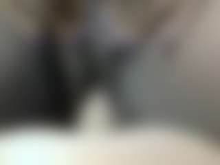 Yourthickgyal's Live Sex Cam Show