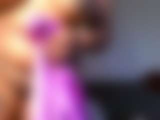 Live cam show with Yourthickgyal - Red Hair Squirt on Dare Cams