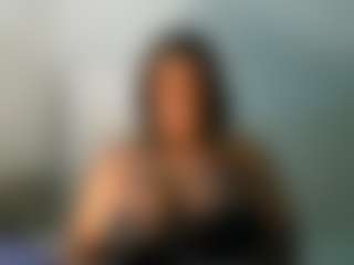 Yourthickgyal's Live Sex Cam Show