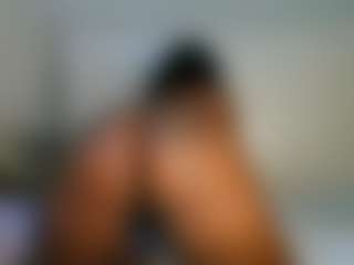 Yourthickgyal's Live Sex Cam Show