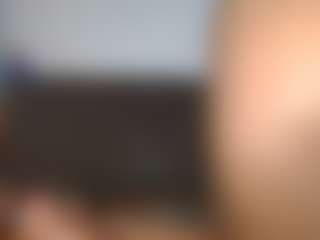 Yourthickgyal's Live Sex Cam Show