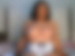 Yourthickgyal's Live Sex Cam Show