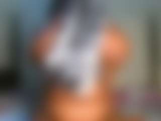 Yourthickgyal's Live Sex Cam Show
