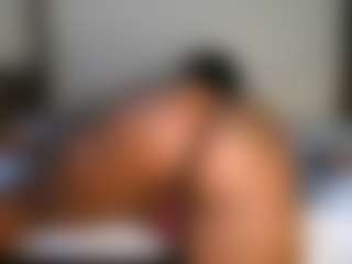 Yourthickgyal's Live Sex Cam Show