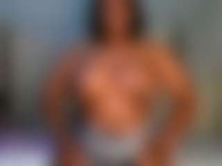 Yourthickgyal's Live Sex Cam Show