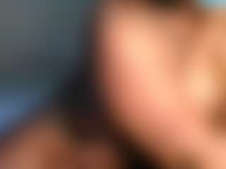 Yourthickgyal's Live Sex Cam Show