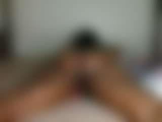 Yourthickgyal's Live Sex Cam Show