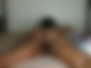 Yourthickgyal's Live Sex Cam Show