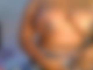 Yourthickgyal's Live Sex Cam Show