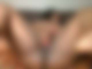 Show live cam dengan Yourthickgyal - BBW di Camsoda