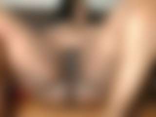Yourthickgyal's Live Sex Cam Show