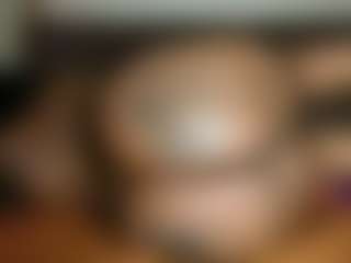 Yourthickgyal's Live Sex Cam Show