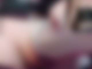 Live cam show with Faye-Wilde - Dirty Talk on Camsoda