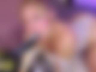 Live cam show with LUNAANGELL - Facial on hotwifechat.live