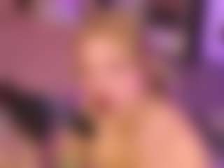 Live cam show with LUNAANGELL - Colombia on live18s.com