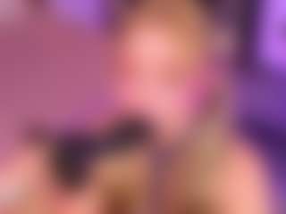 Live cam show with LUNAANGELL - Machine on hrnylive.com