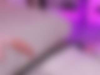 Live cam show with LUNAANGELL - Facial on Camsoda