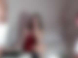 Seks show na żywo z Yummybabes
