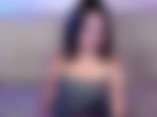 Live cam show with Yummybabes - No Smoking on CamwithHer
