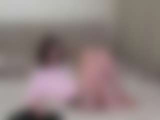 Yummybabes's Live Sex Cam Show