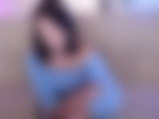 Live cam show with Yummybabes - Smoking on crypto-cams