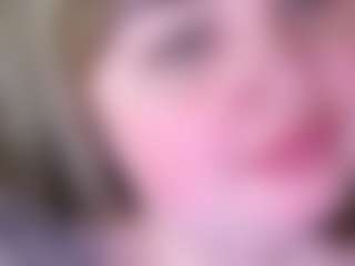 Live cam show with ZaraReign - Green Eyes on CamClone